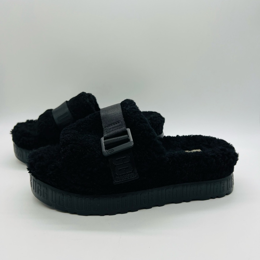 UGG Black Fluffy Slide Slippers Women’s Size 9